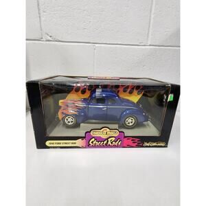 Ertl 1/18 Scale Die Cast 1940 Ford Street Rod American Muscle, Flame Paint/Blue